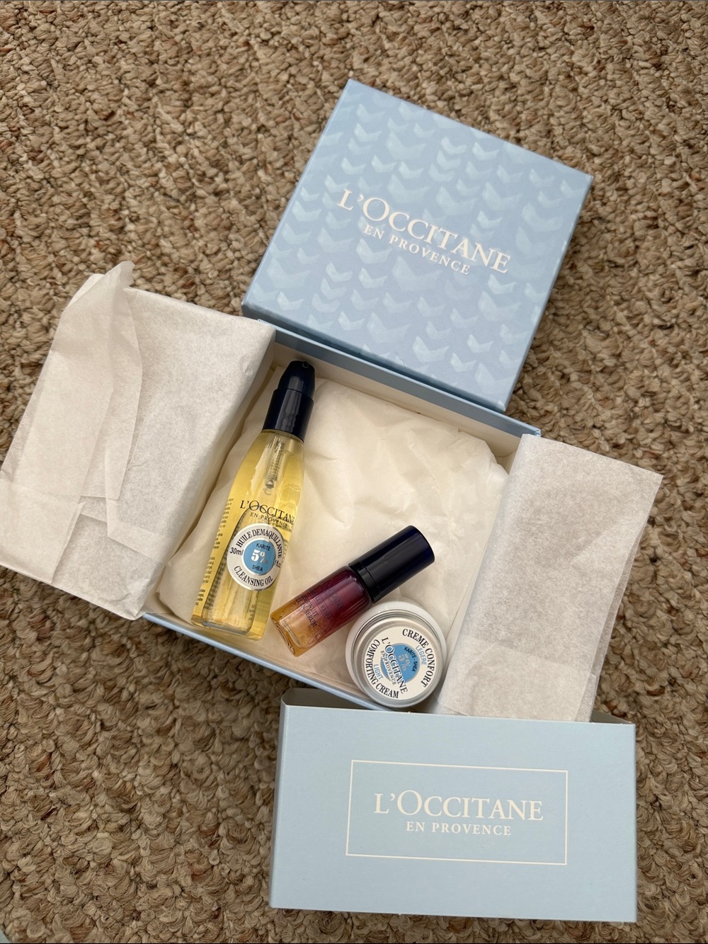 L'Occitane Nourishing skincare gift set - Shea Cleansing Oil, Serum & Cream